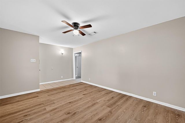 9225 Mclean Street, Beaumont, TX 77707