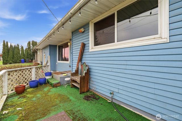 232 Bridgeway, Everett, WA 98201