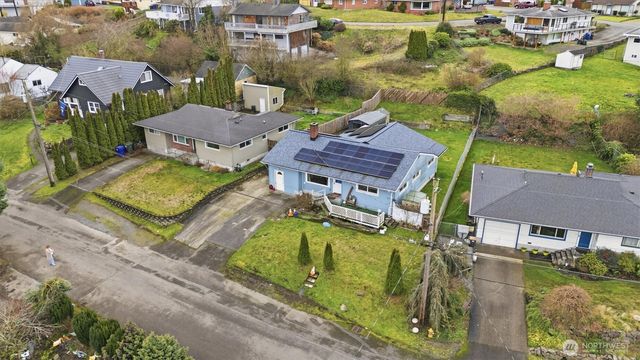 232 Bridgeway, Everett, WA 98201