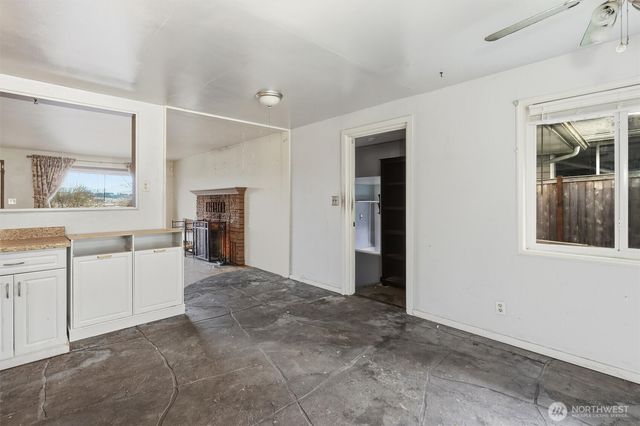 232 Bridgeway, Everett, WA 98201