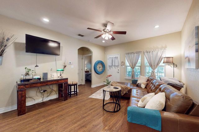 1118 Lonesome, Canyon Lake, TX 78133