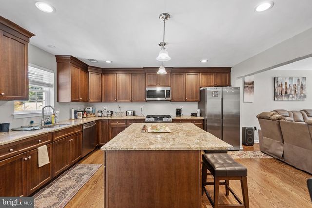 98 BUDD AVE, Pemberton, NJ 08068
