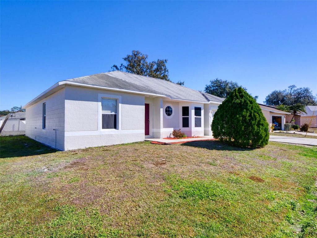 Image 2 of property listing at 709 DEL PRADO DRIVE, Kissimmee, FL 34758