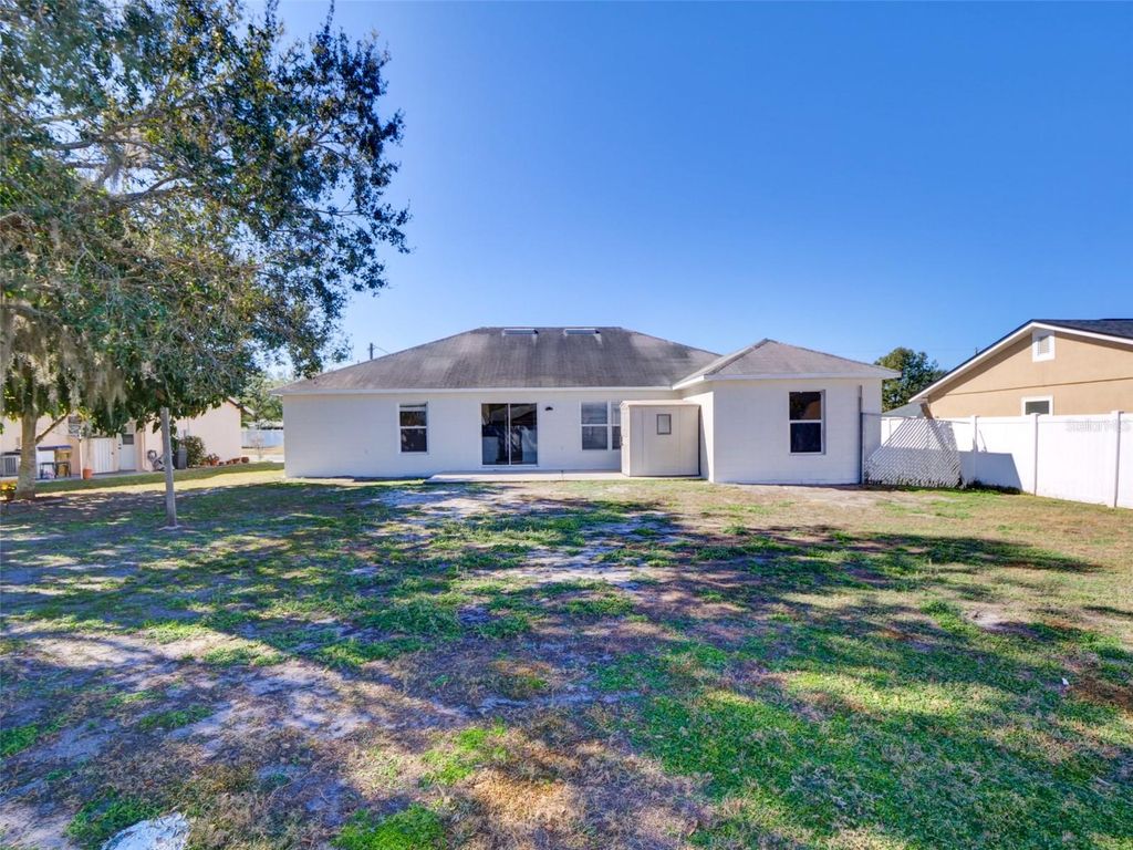 Image 30 of property listing at 709 DEL PRADO DRIVE, Kissimmee, FL 34758