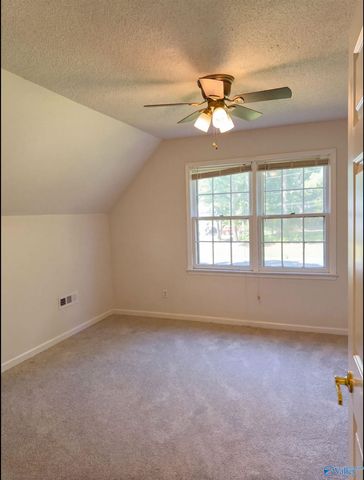 4706 Pineywood Drive, Decatur, AL 35603
