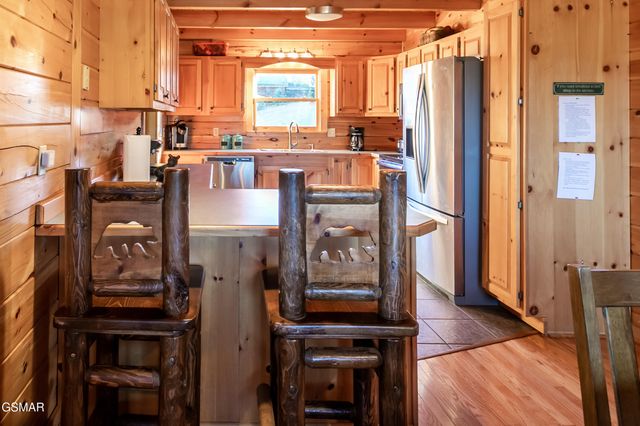 2466 Bryan Road, Sevierville, TN 37862