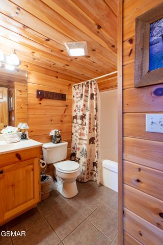 2466 Bryan Road, Sevierville, TN 37862