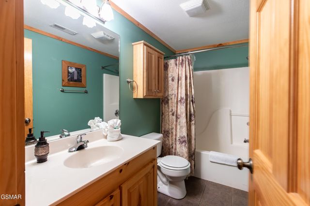 2466 Bryan Road, Sevierville, TN 37862