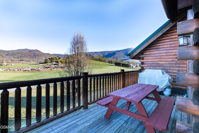 2466 Bryan Road, Sevierville, TN 37862