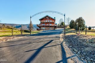 2466 Bryan Road, Sevierville, TN 37862