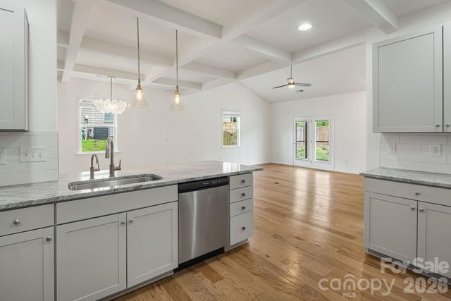 190 Water Leaf Drive, Weaverville, NC 28787