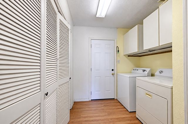 1007 E Russell Avenue, Carrollton, TX 75006