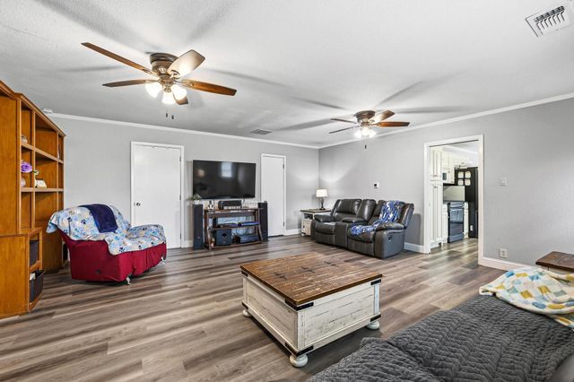 416 4th Street, Whitesboro, TX 76273