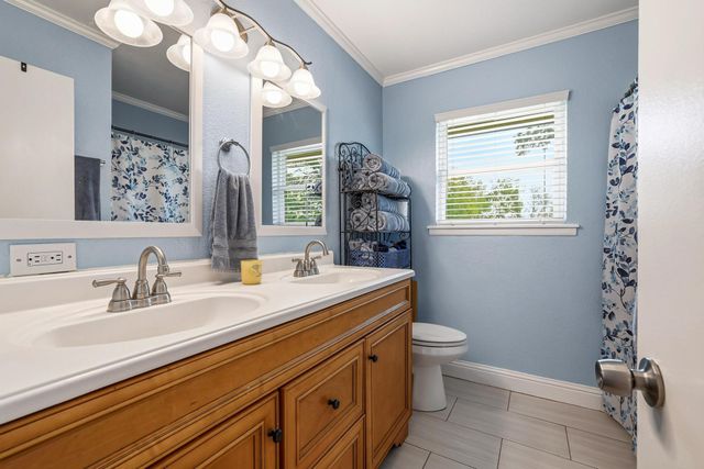 416 4th Street, Whitesboro, TX 76273