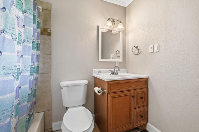 416 4th Street, Whitesboro, TX 76273