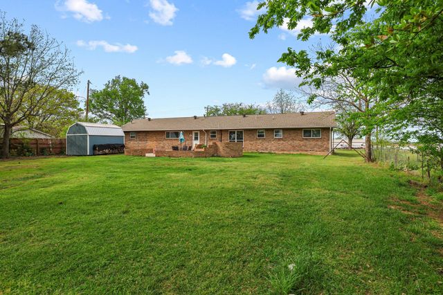 416 4th Street, Whitesboro, TX 76273