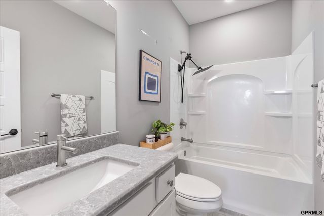 7358 S 185 Street, Omaha, NE 68136