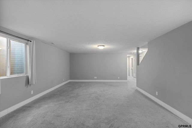 7358 S 185 Street, Omaha, NE 68136