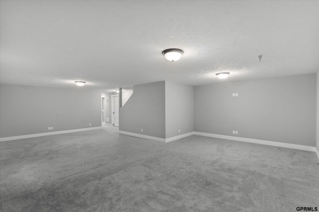 7358 S 185 Street, Omaha, NE 68136