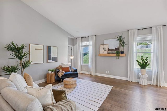 7358 S 185 Street, Omaha, NE 68136