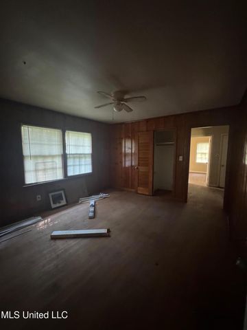 2870 Revere Street, Jackson, MS 39212