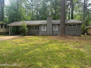 2870 Revere Street, Jackson, MS 39212