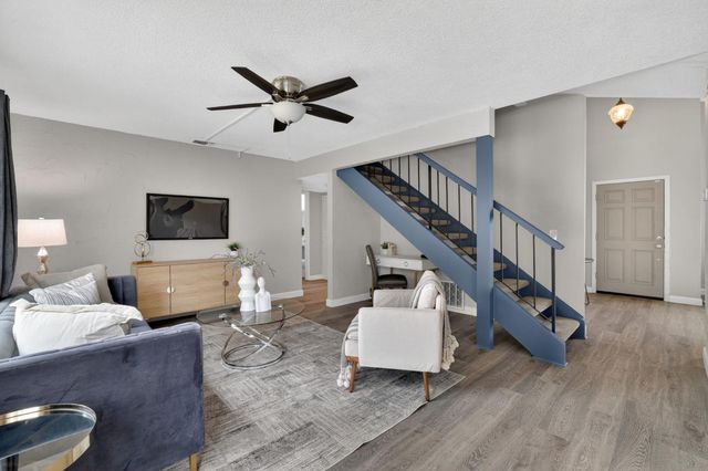 1570 Klamath River Dr, Rancho Cordova, CA 95670