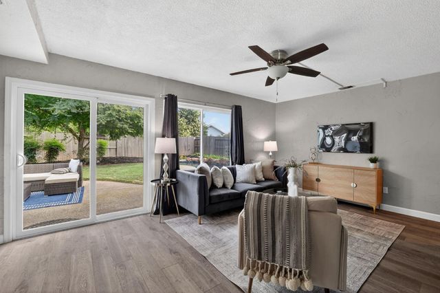 1570 Klamath River Dr, Rancho Cordova, CA 95670
