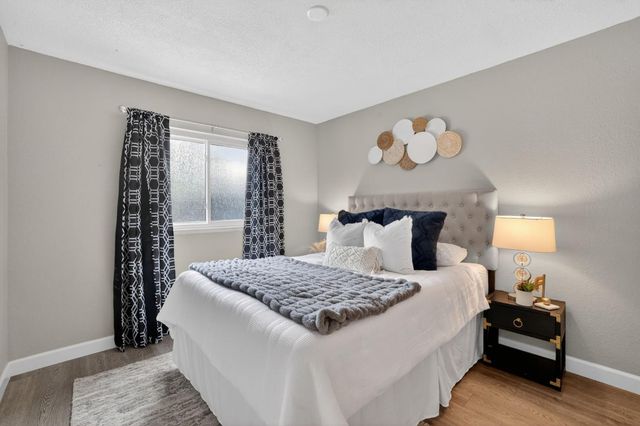 1570 Klamath River Dr, Rancho Cordova, CA 95670