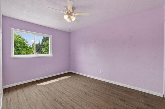 1570 Klamath River Dr, Rancho Cordova, CA 95670