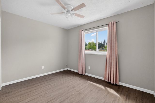 1570 Klamath River Dr, Rancho Cordova, CA 95670