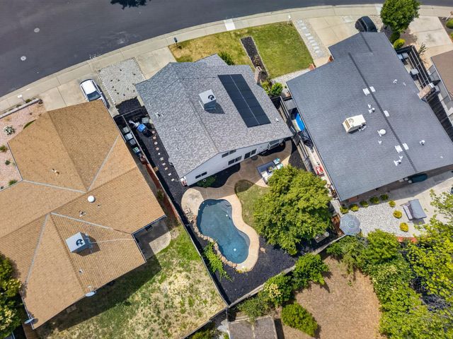 1570 Klamath River Dr, Rancho Cordova, CA 95670