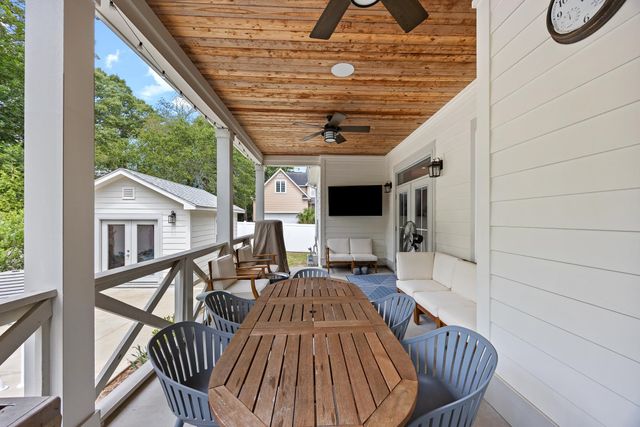 407 68th Ave. N, Myrtle Beach, SC 29572