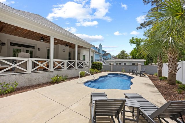 407 68th Ave. N, Myrtle Beach, SC 29572