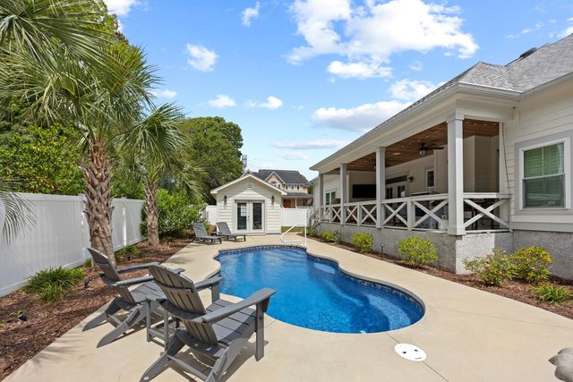 407 68th Ave. N, Myrtle Beach, SC 29572