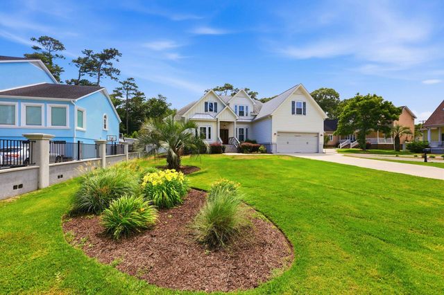 407 68th Ave. N, Myrtle Beach, SC 29572