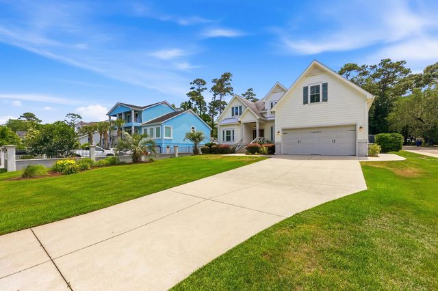 407 68th Ave. N, Myrtle Beach, SC 29572
