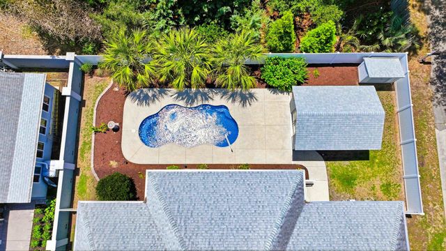 407 68th Ave. N, Myrtle Beach, SC 29572