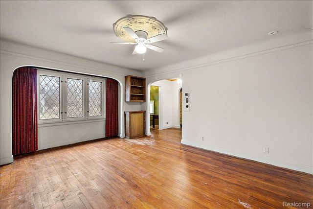 1205 Harvard Road, Grosse Pointe Park, MI 48230