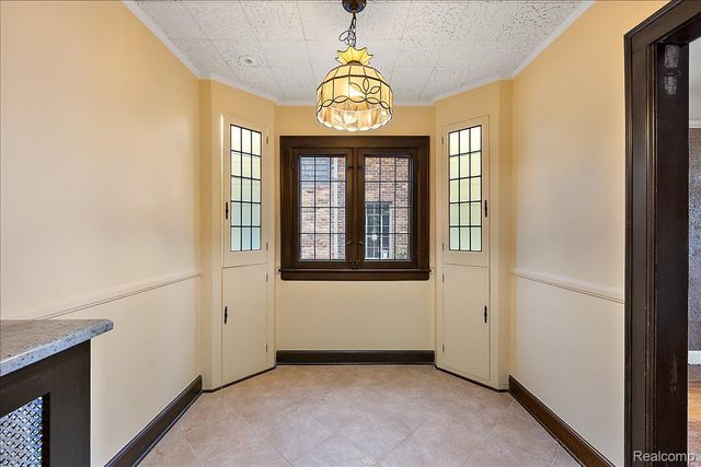 1205 Harvard Road, Grosse Pointe Park, MI 48230