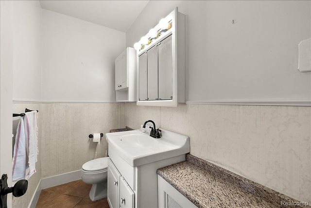 1205 Harvard Road, Grosse Pointe Park, MI 48230