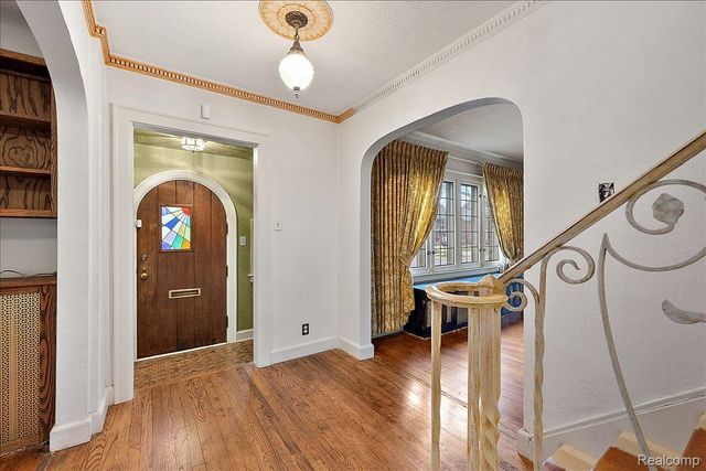 1205 Harvard Road, Grosse Pointe Park, MI 48230