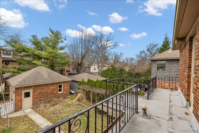 1205 Harvard Road, Grosse Pointe Park, MI 48230