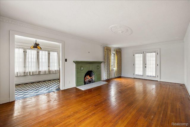 1205 Harvard Road, Grosse Pointe Park, MI 48230