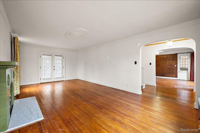 1205 Harvard Road, Grosse Pointe Park, MI 48230