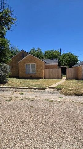 409 N Broadway Street, Ballinger, TX 76821