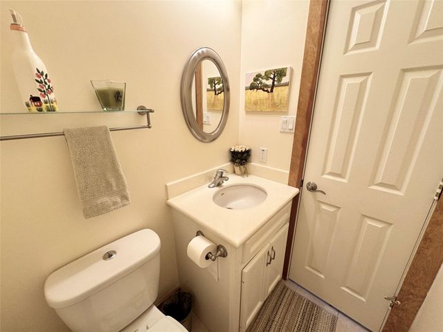 55 Lake Road, Riverside, TX 77320