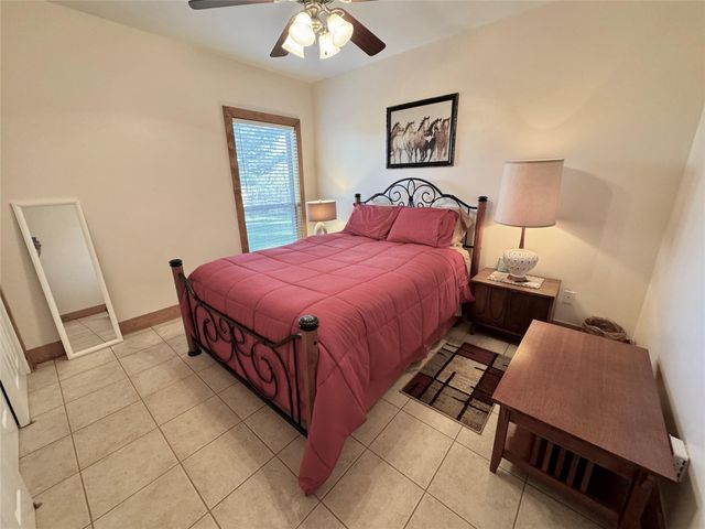 55 Lake Road, Riverside, TX 77320