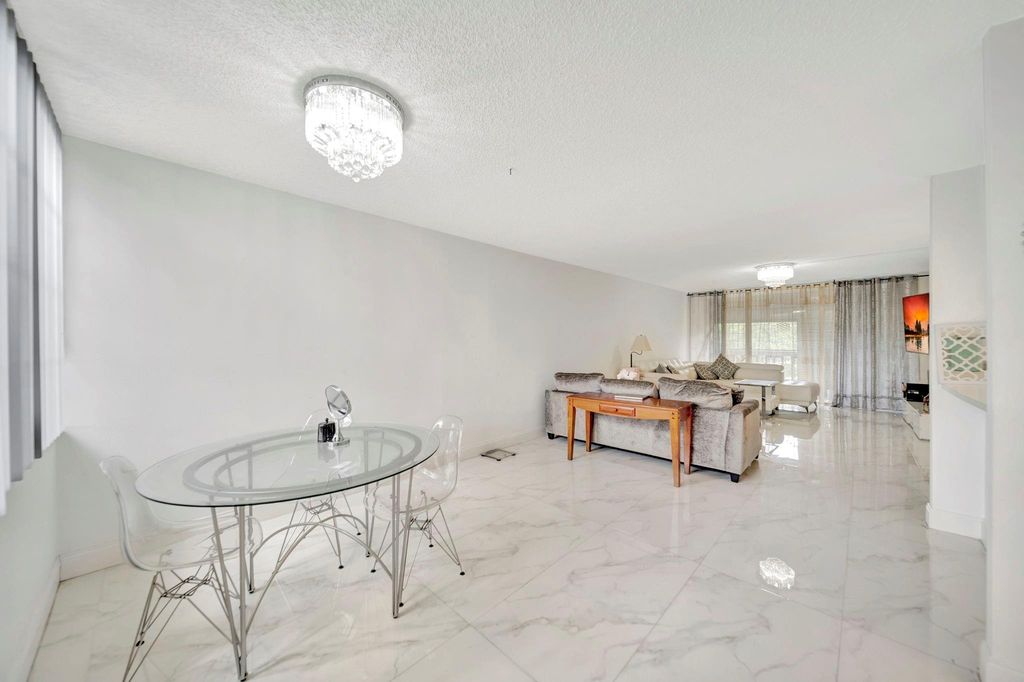 7021 Environ Blvd 319, Lauderhill, FL 33319