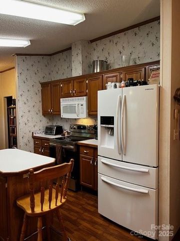 70 Pastoral Way, Hendersonville, NC 28739